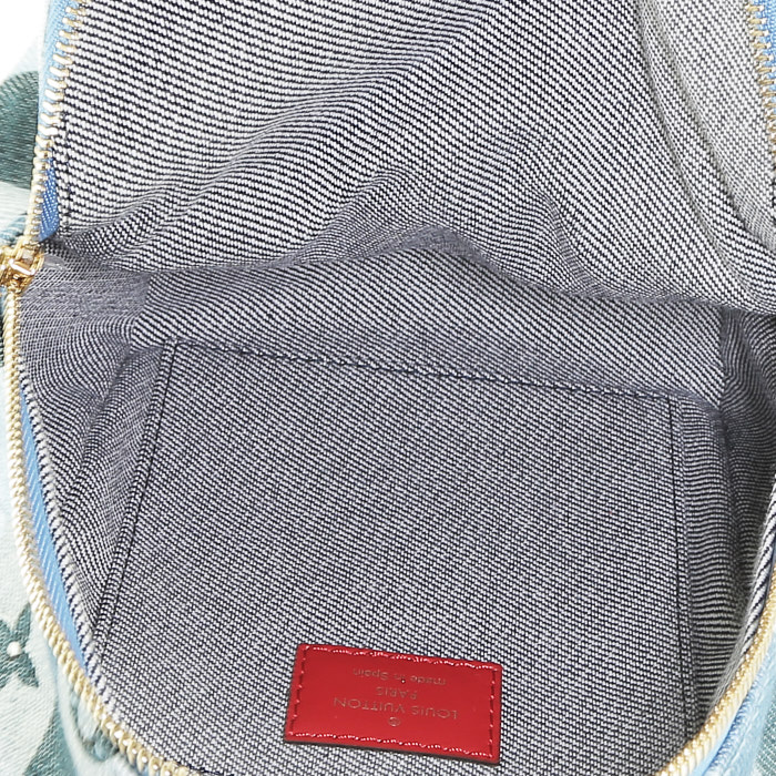 Mochila Louis Vuitton  Palm Springs Backpack Mini en lona denim azul y cuero rojo - Detail D2