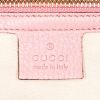 Gucci Bamboo large model shoulder bag in pink and orange grained leather and bamboo - Detail D4 thumbnail