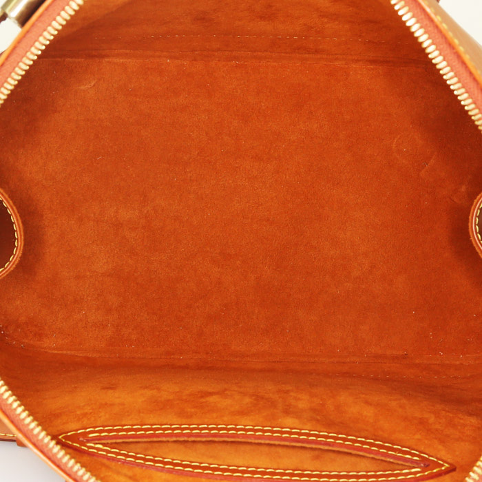 Louis Vuitton Alma small model handbag in gold epi leather - Detail D3