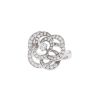 Sortija Chanel Camélia Fil en oro blanco y diamantes - 00pp thumbnail