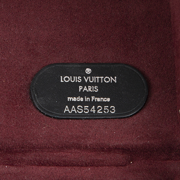 Louis Vuitton Malle en toile monogram Macassar et lozine noire - Detail D4