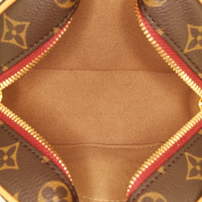 Borsa a tracolla Louis Vuitton Sac Boîte à Chapeau Souple PM in tela monogram e pelle naturale - Detail D2