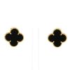 Van Cleef & Arpels Magic Alhambra earrings in yellow gold and onyx - 360 thumbnail
