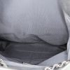 Mochila Chanel Sac à dos en cuero acolchado plateado - Detail D2 thumbnail