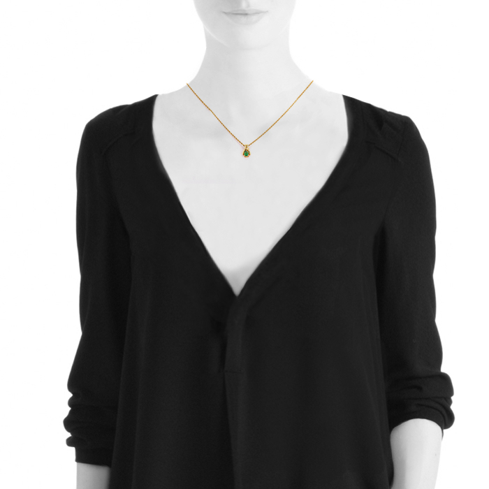 Colgante Tasaki en oro amarillo y esmeralda - Detail D1