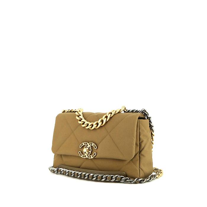 Chanel 19 handbag in brown quilted canvas - 00pp