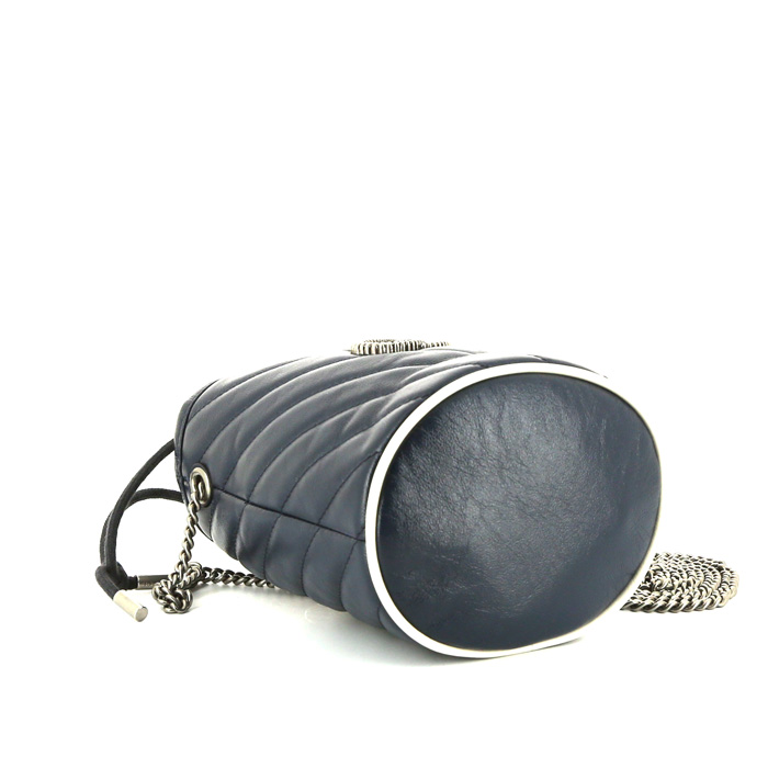 Gucci GG Marmont mini shoulder bag in navy blue quilted leather - Detail D4