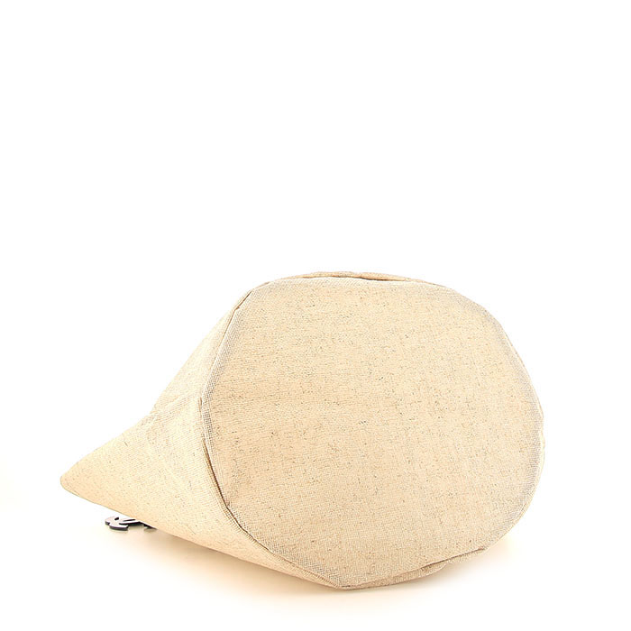 Chanel handbag in beige canvas - Detail D4