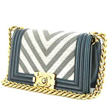 Borsa a tracolla Chanel  Boy modello piccolo  in tela blu e beige e pelle blu
