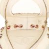 Chanel Editions Limitées shoulder bag in white and red leather - Detail D2 thumbnail