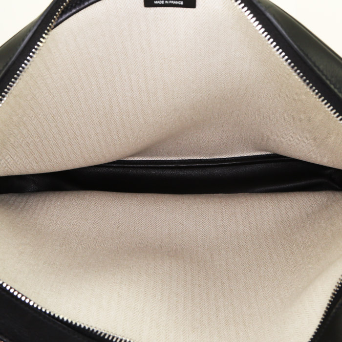 Hermès shoulder bag in black leather - Detail D2