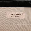 Chanel Vanity vanity case in wicker and black leather - Detail D4 thumbnail