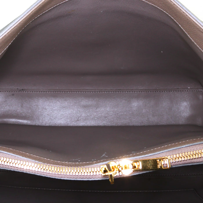 Bolso para llevar al hombro o en la mano Celine 16 en cuero granulado beige - Detail D3