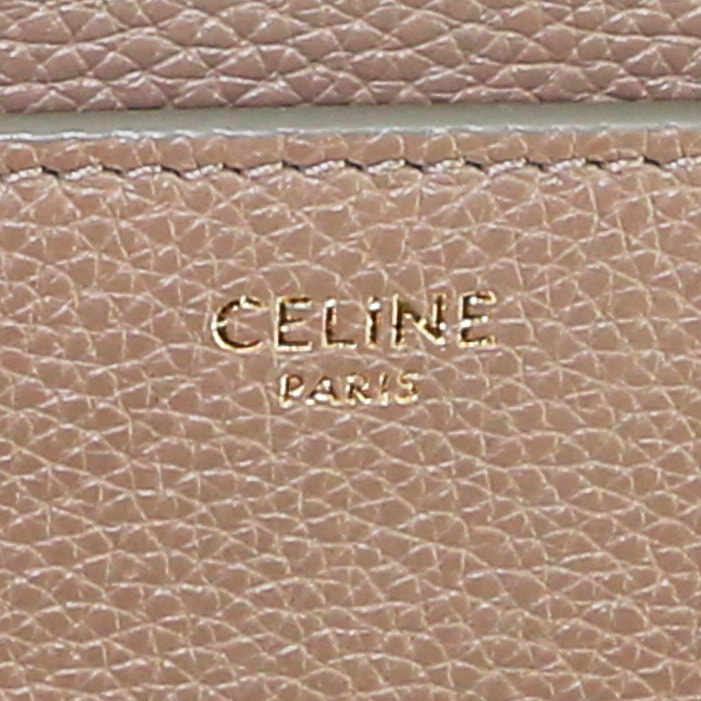 Bolso para llevar al hombro o en la mano Celine 16 en cuero granulado beige - Detail D4