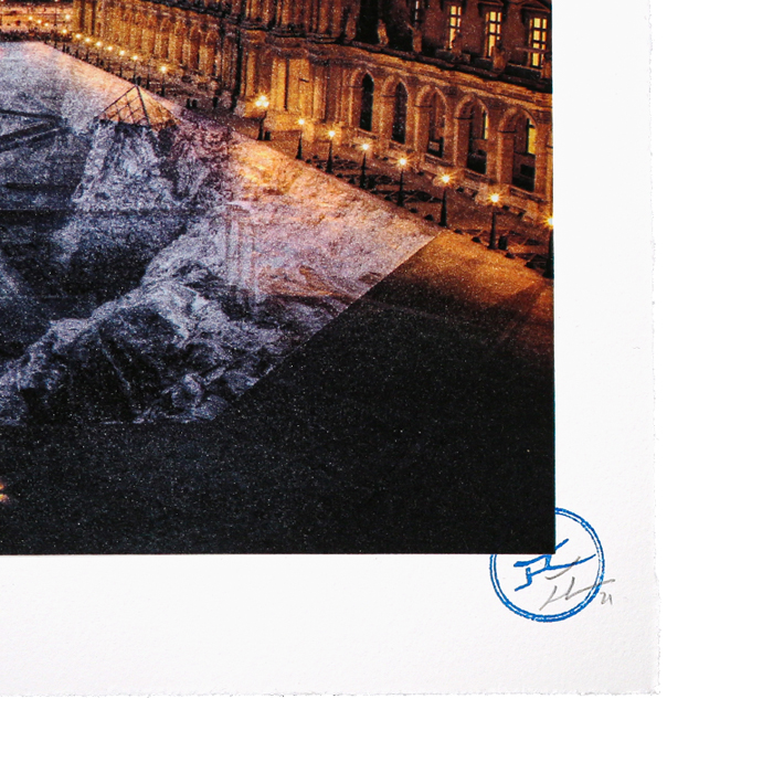 JR (Né en 1983), JR au Louvre, 29 mars 2019, 19h45 - 2021 - Detail D3