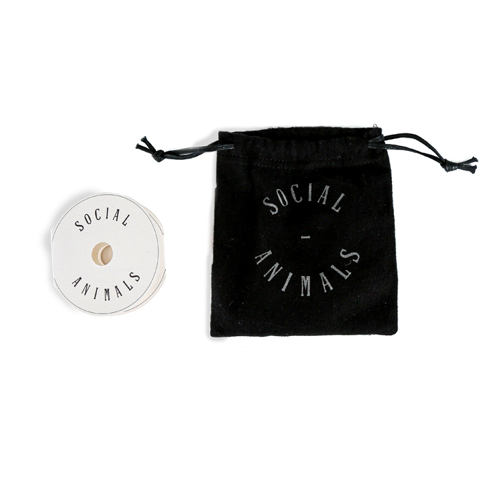 JR (Né en 1983), JR au Louvre, 29 mars 2019, 19h45 - 2021 - Detail D4