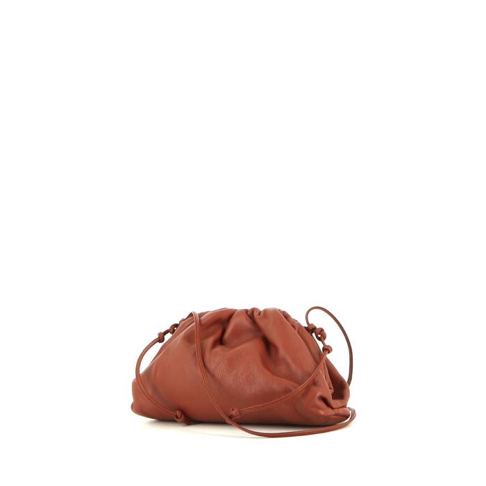 Pouch Leather Clutch in Brown - Bottega Veneta
