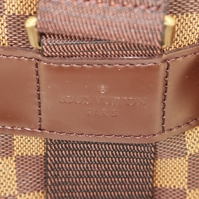 Sac bandoulière Louis Vuitton Broadway en toile damier ébène et cuir marron - Detail D4