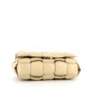 Bottega Veneta Padded shoulder bag in beige braided leather - Detail D4 thumbnail