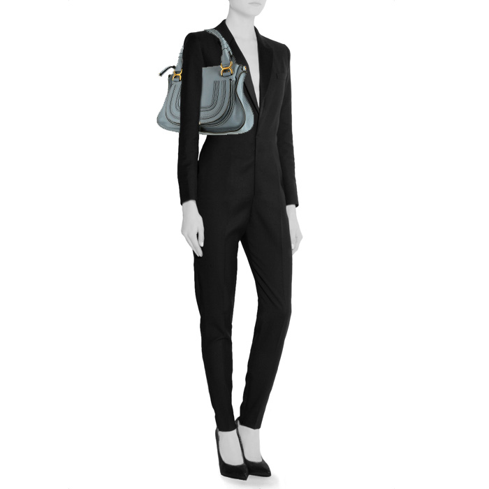 Bolso de mano Chloé Marcie en cuero granulado azul - Detail D1