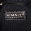 Sac à main Chanel Coco Mark Tote en toile blanche et rouge et toile denim bleue - Detail D3 thumbnail