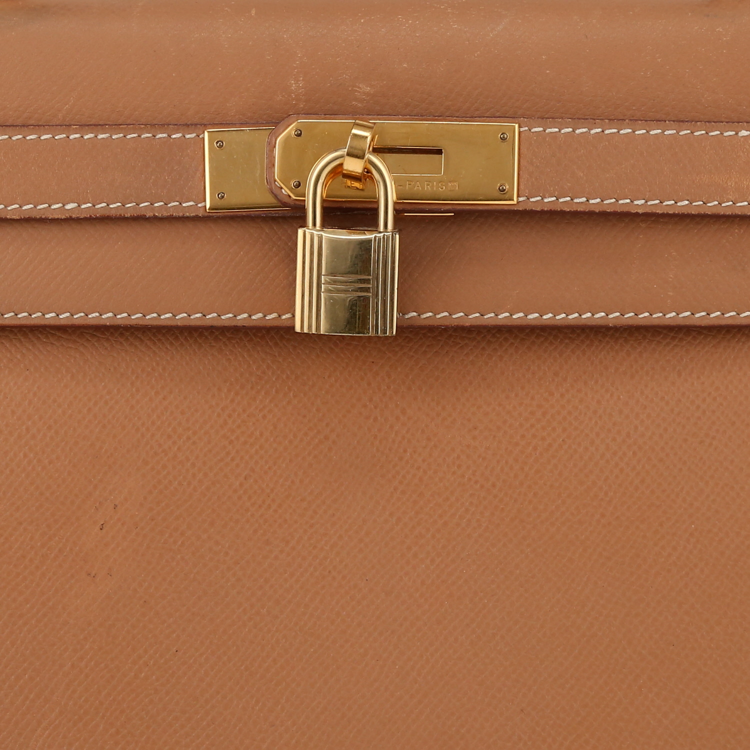 Borsa Hermès  Kelly 28 cm in pelle Epsom gold - Detail D1