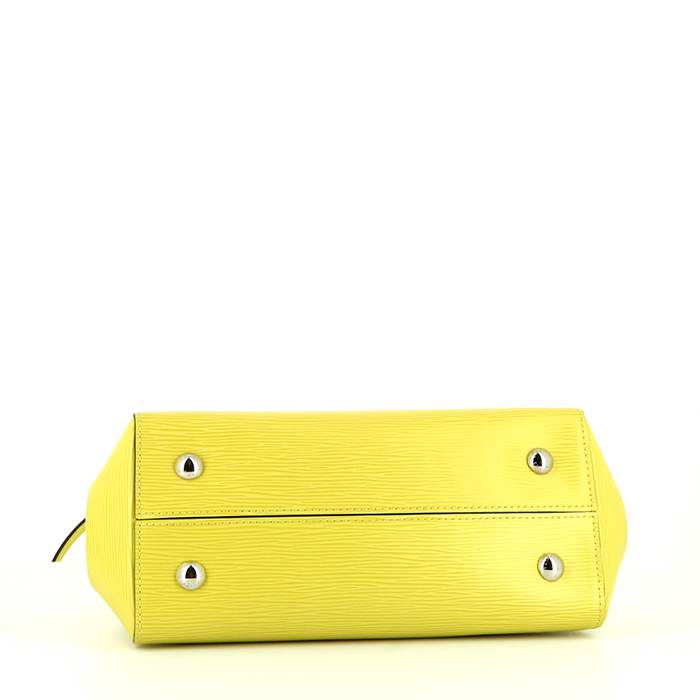 Louis Vuitton Marly handbag in yellow epi leather - Detail D5