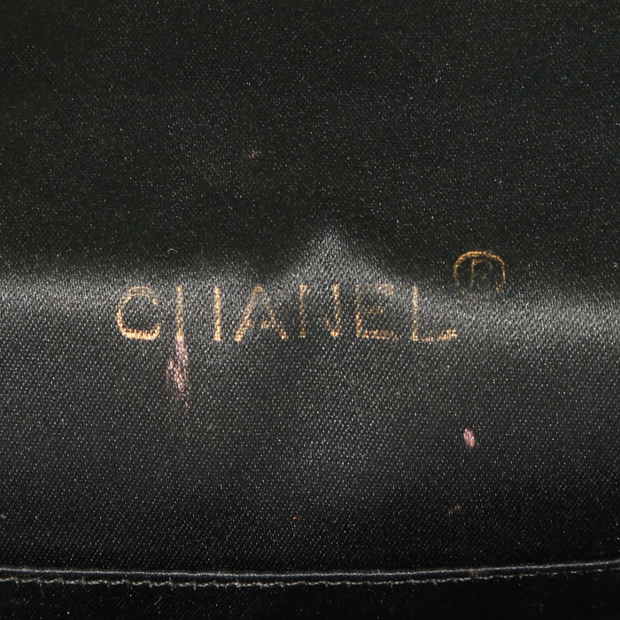 Bolso bandolera Chanel Mini Timeless en lona acolchada negra - Detail D3