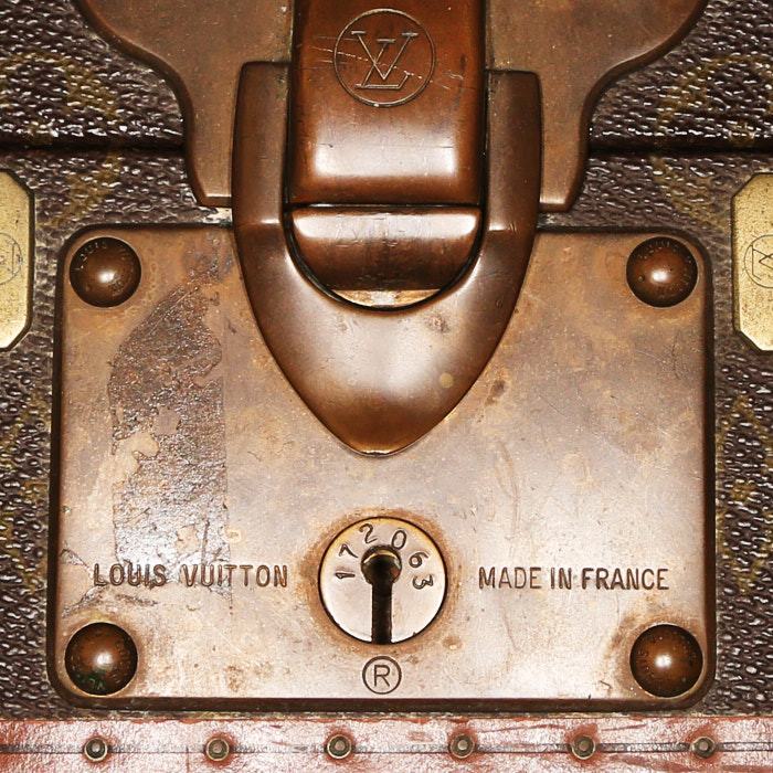Louis Vuitton Bisten 60 suitcase in monogram canvas and brown lozine (vulcanised fibre) - Detail D3