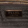 Bolso de mano Prada modelo pequeño en cocodrilo gris - Detail D3 thumbnail