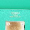 Borsa Hermès  Kelly 28 cm in pelle togo verde - Detail D4 thumbnail
