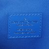 Bolso de fin de semana Louis Vuitton Keepall Editions Limitées en lona Monogram azul claro y blanca y cuero azul - Detail D4 thumbnail