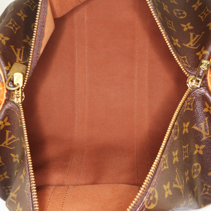 Bolsa de viaje Louis Vuitton Keepall 45 en lona Monogram marrón y cuero natural - Detail D2