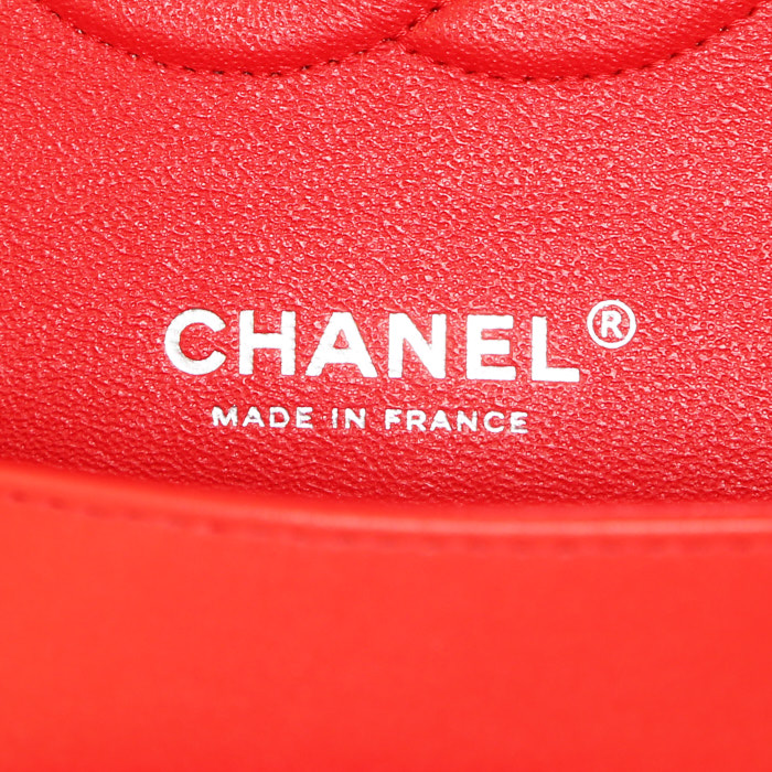 Borsa Chanel Timeless in pelle verniciata e foderata nera e rossa - Detail D4