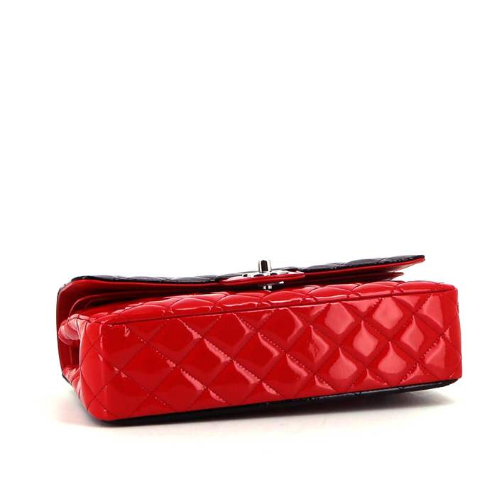 Borsa Chanel Timeless in pelle verniciata e foderata nera e rossa - Detail D5