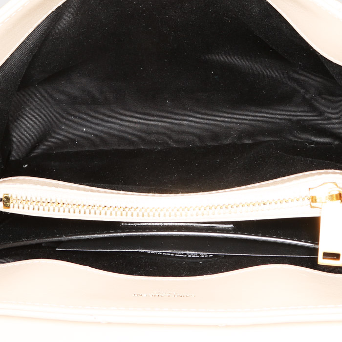 Sac bandoulière Saint Laurent Loulou petit modèle en cuir matelassé chevrons beige - Detail D3