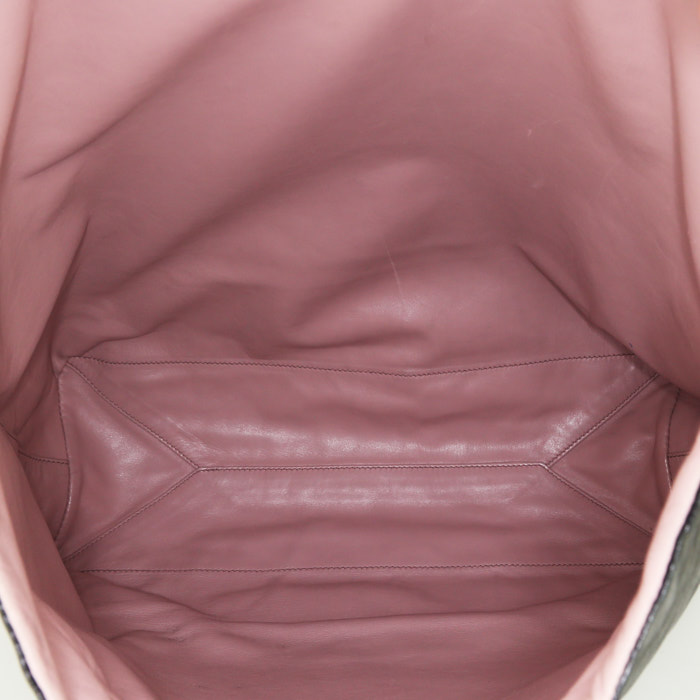 Sac cabas Prada Shopping en cuir vieilli noir - Detail D2