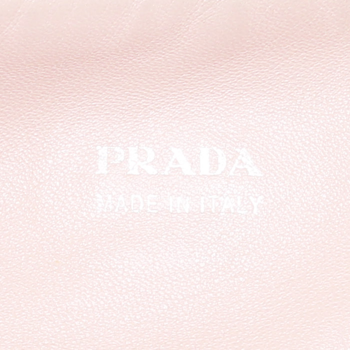 Prada Shopping shopping bag in black burnished leather - Detail D3