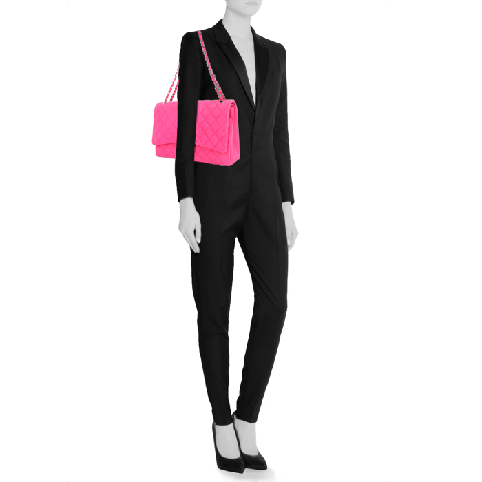 Borsa Chanel Timeless Maxi Jumbo in pelle trapuntata rosa - Detail D1