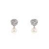 Paire de boucles d'oreilles Piaget Rose en or blanc,  diamants et perle de culture - 00pp thumbnail