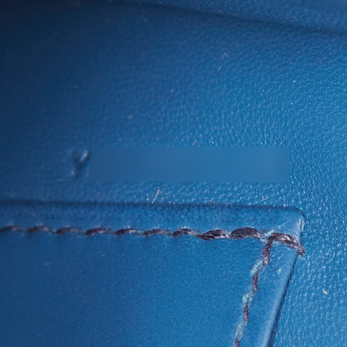 Bolso de mano Hermès Kelly 20 cm en cuero Mysore azul - Detail D5