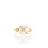 Fred Baie des Anges ring in yellow gold,  cultured pearl and diamonds - 360 thumbnail