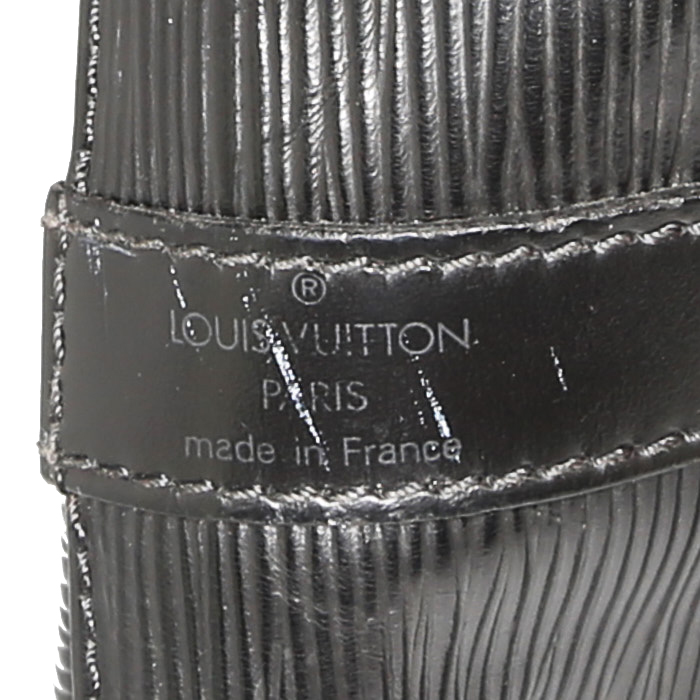 Sac à main Louis Vuitton petit Noé en cuir épi noir - Detail D3