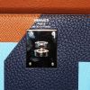 Hermès  Kelly 28 cm Letter S handbag  in gold and dark blue epsom leather  and light blue Mysore leather - Detail D4 thumbnail