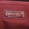 Bolso de mano Chanel Timeless en cuero acolchado negro y piel de pitón negra - Detail D4 thumbnail