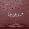 Sac bandoulière Chanel  Timeless Jumbo en cuir grainé matelassé noir - Detail D4 thumbnail