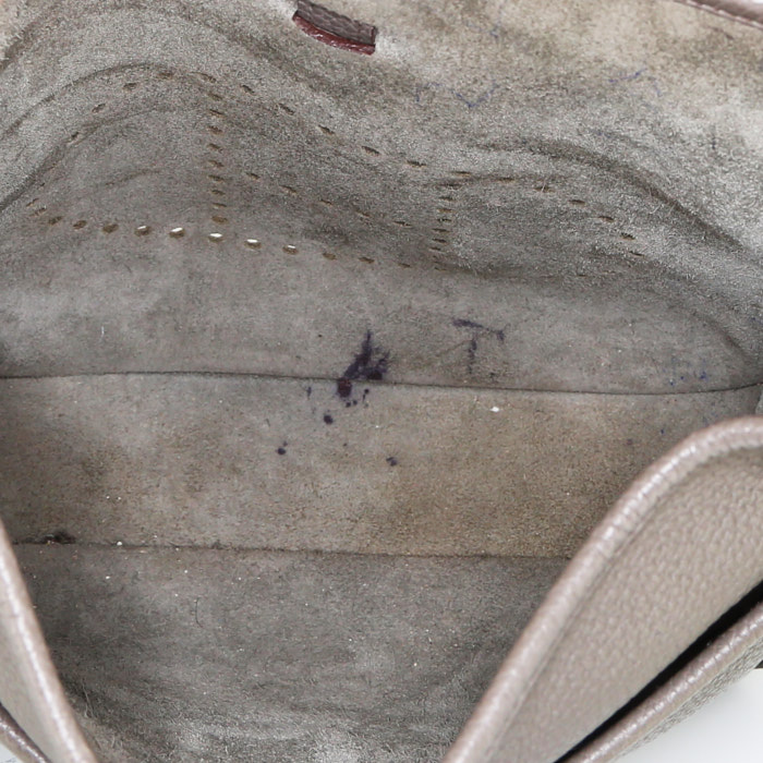 Bolso bandolera Hermes Evelyne modelo pequeño en cuero togo gris - Detail D2