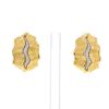 Paire de boucles d'oreilles Chanel en or jaune, platine et diamants - 360 thumbnail