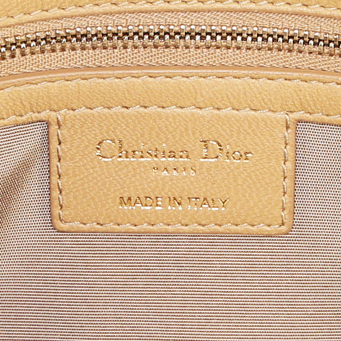 Bolso Cabás Dior Soft en cuero acolchado beige - Detail D3