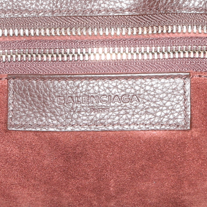 Borsa portadocumenti Balenciaga in pelle martellata marrone - Detail D4